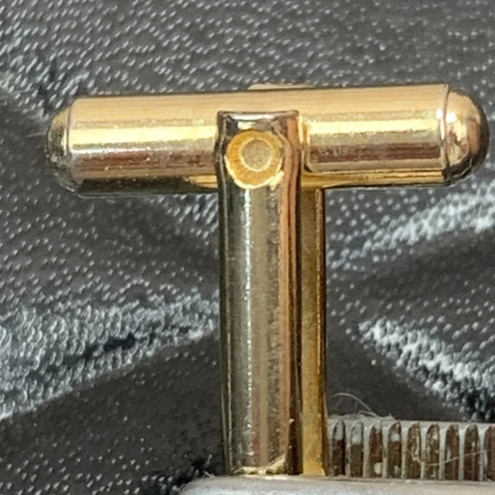 Gold Tone Square Basket Weave Pattern Cufflinks Classic Mens Jewelry Vintage‎